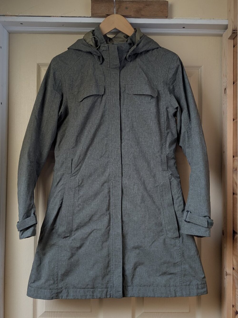 REI Co-op Rain Jacket Medium Green Hooded Waterproof Long Trench Parka Shell